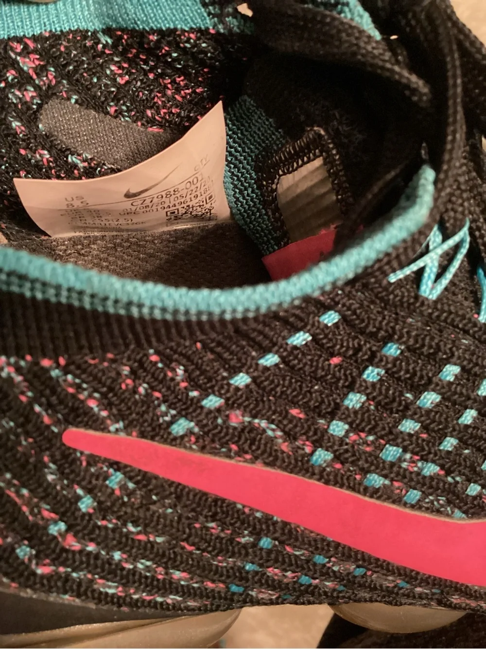 Nike Air Women's Black/Pink Flyknit Running Sneakers size 8.5